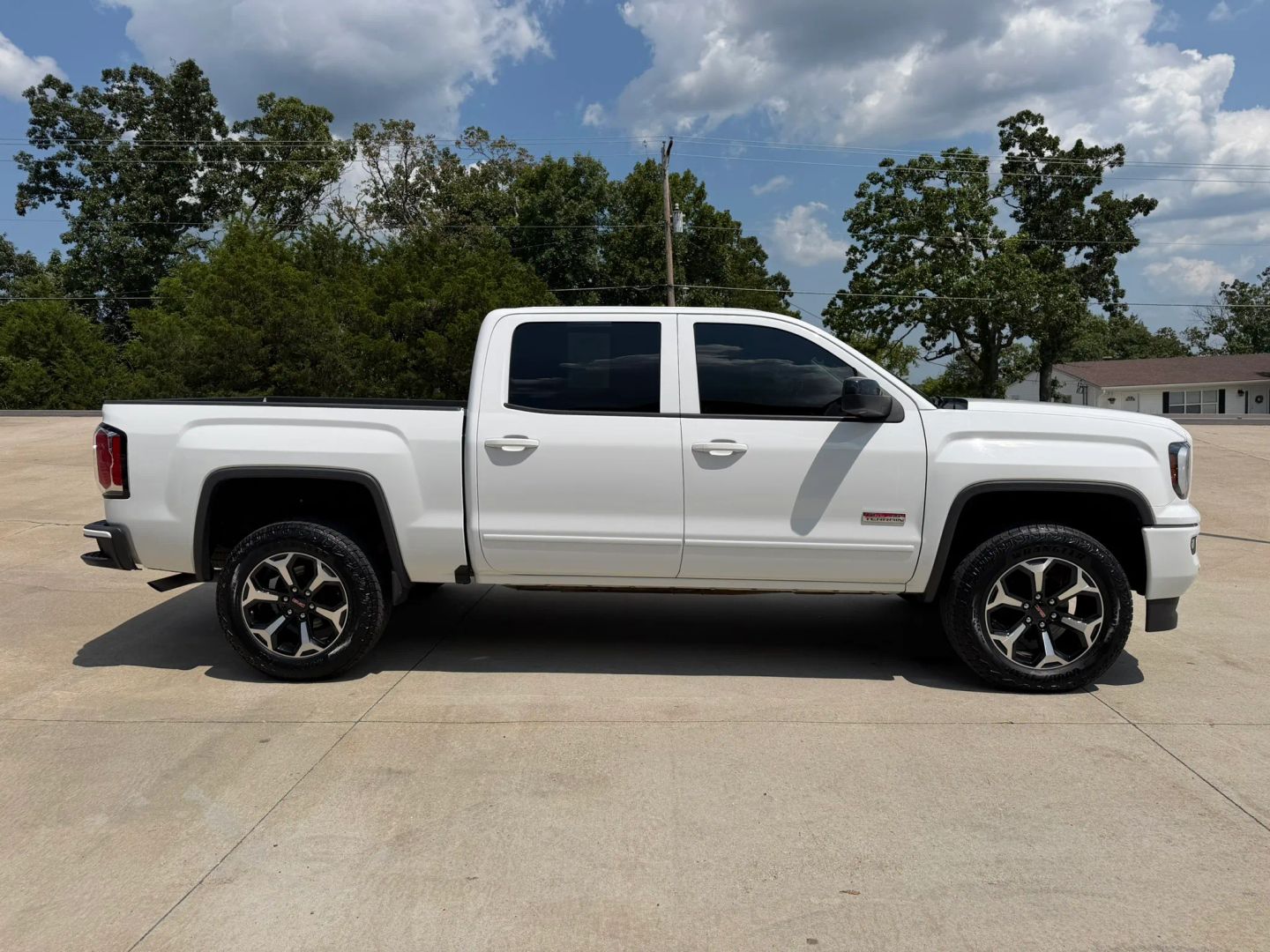 gmc sierra 1500 2018 3GTU2NEC5JG297890 image gmc sierra 1500 2018 3GTU2NEC5JG297890 image